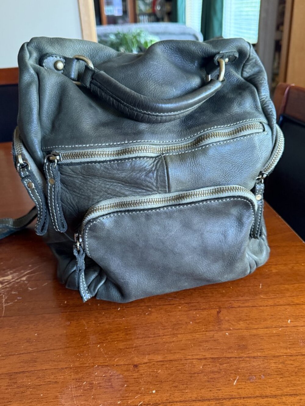 Bolsa Nova Mia Washed Italian Leather Backpack Olive Green - Picture 2 of 7